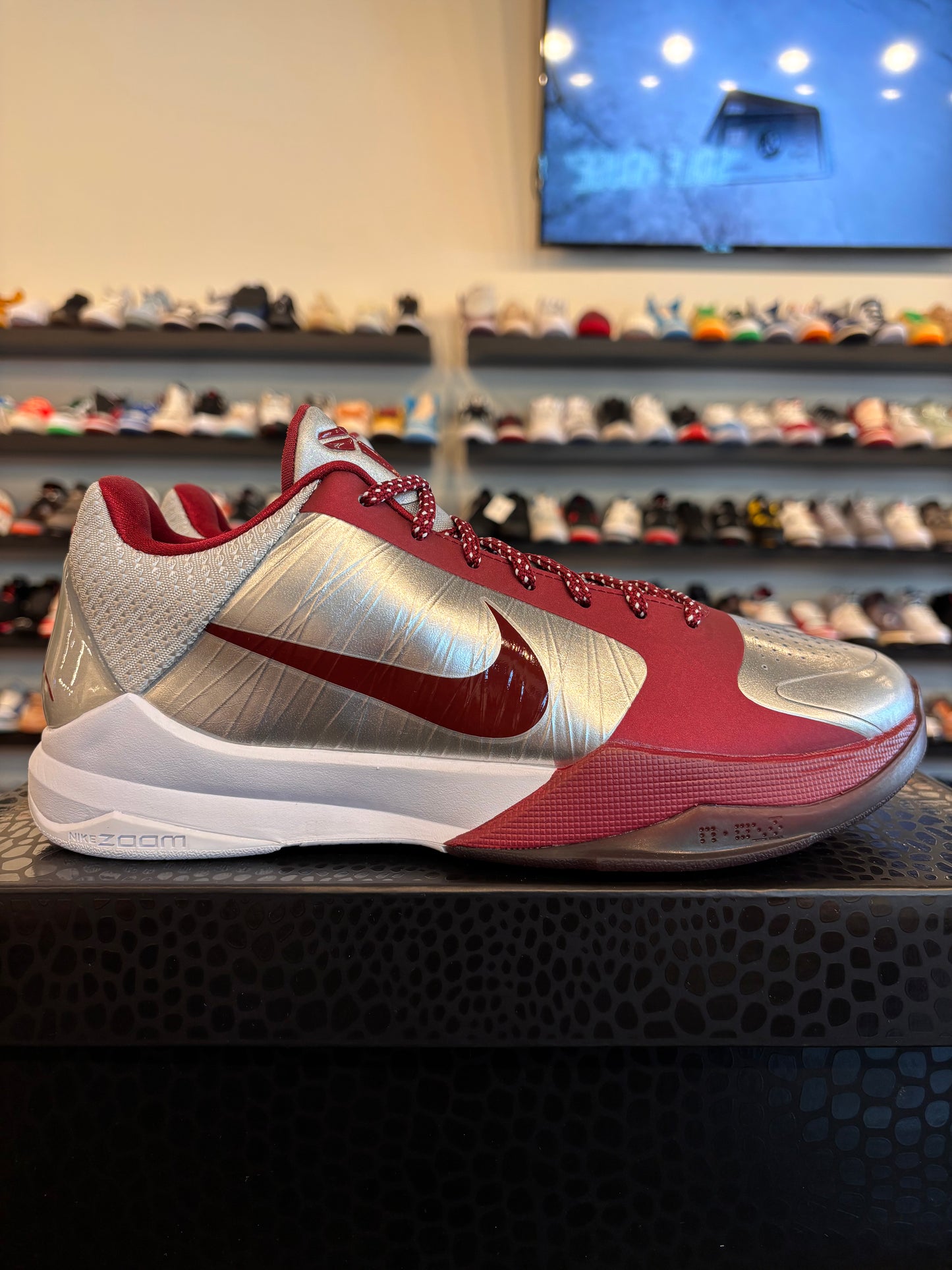 Nike Kobe 5 Protro Lower Merion Aces Size 9 Brand New