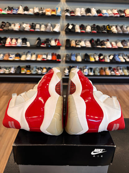 Jordan 11 Cherry Size 9 Pre-Owned