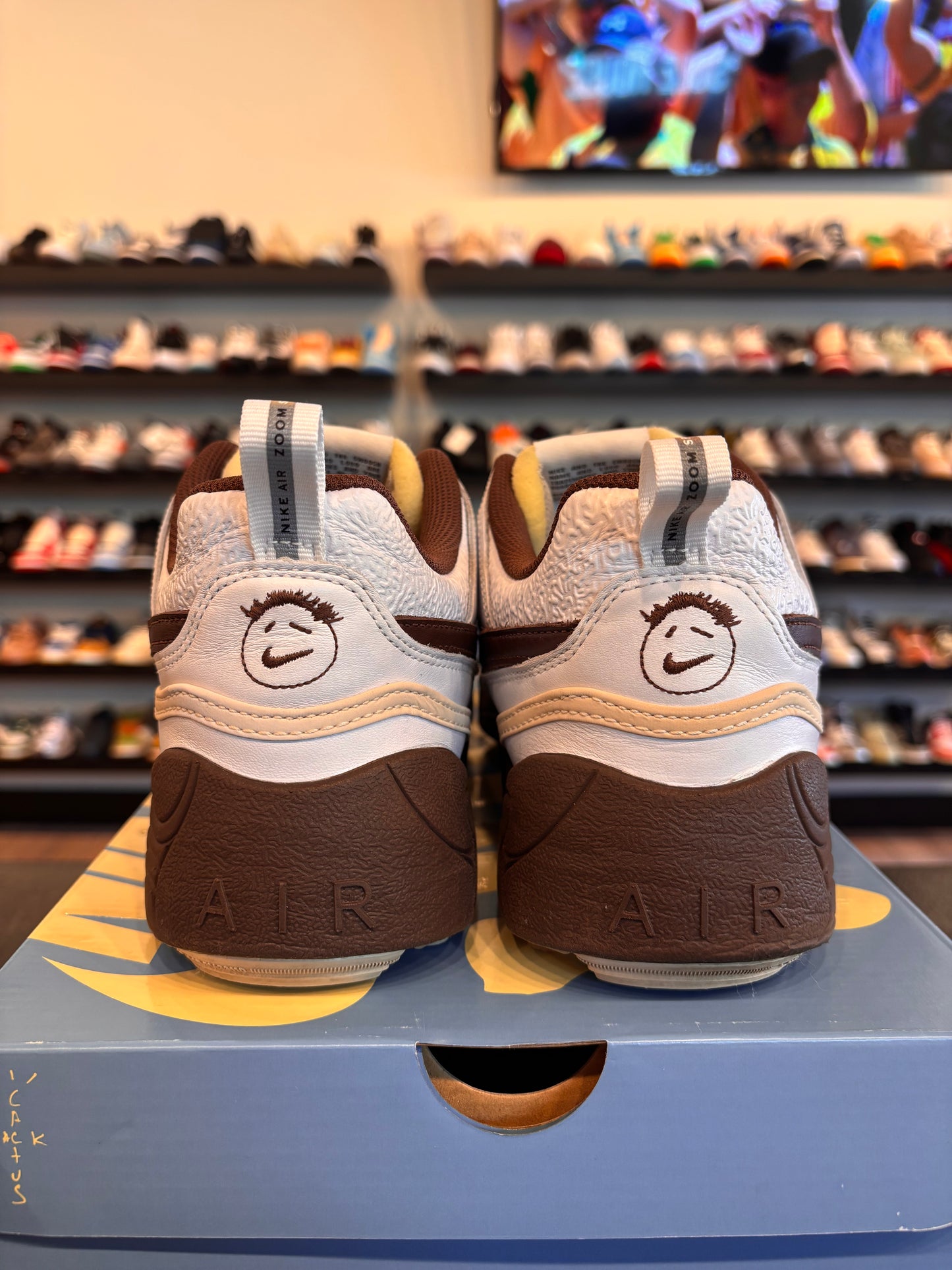 Nike Zoom Field Jaxx Travis Scott Light Chocolate Size 11 Pre-Owned