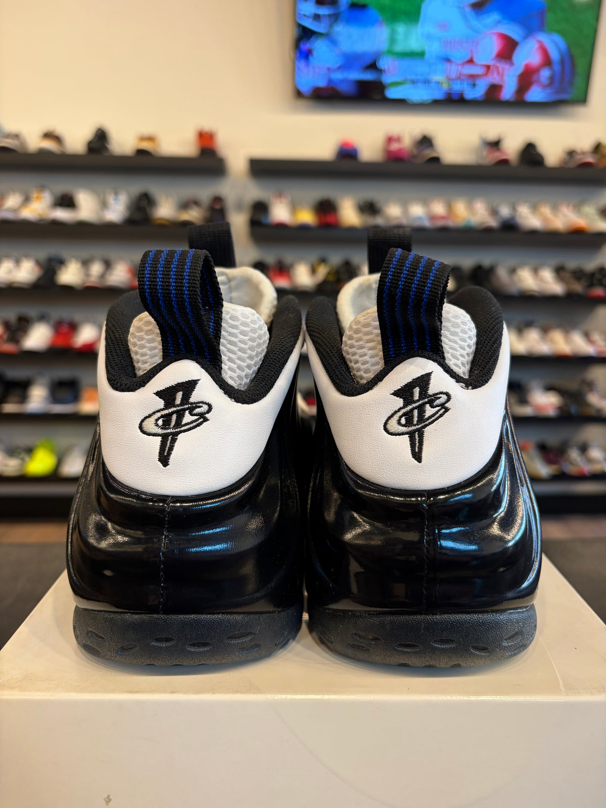Nike Foamposite Concord Size 10.5 Pre-Owned