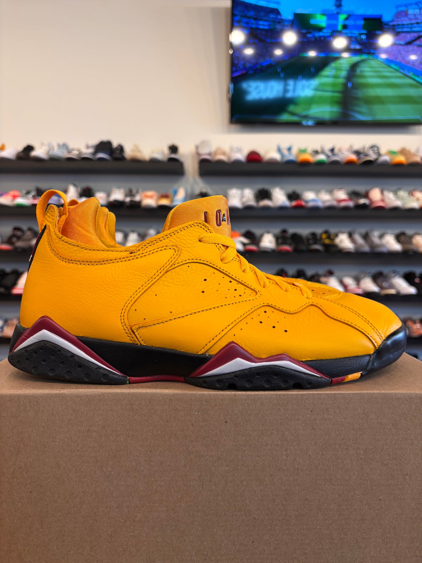 Jordan 7 Low Taxi Size 11 Pre-Owned (No Box)