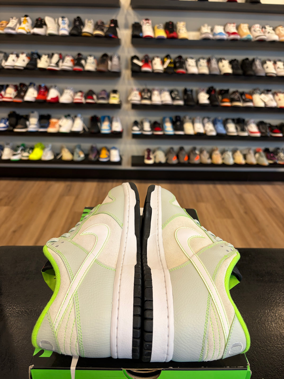 Nike Dunk Low Oregon Size 8.5 Brand New