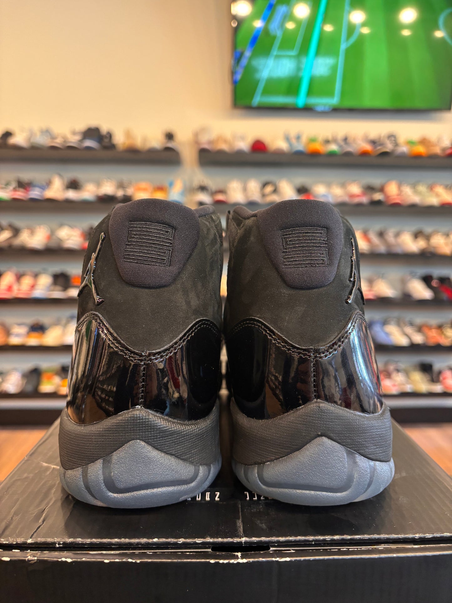 Jordan 11 Cap and Gown Size 9.5 Brand New