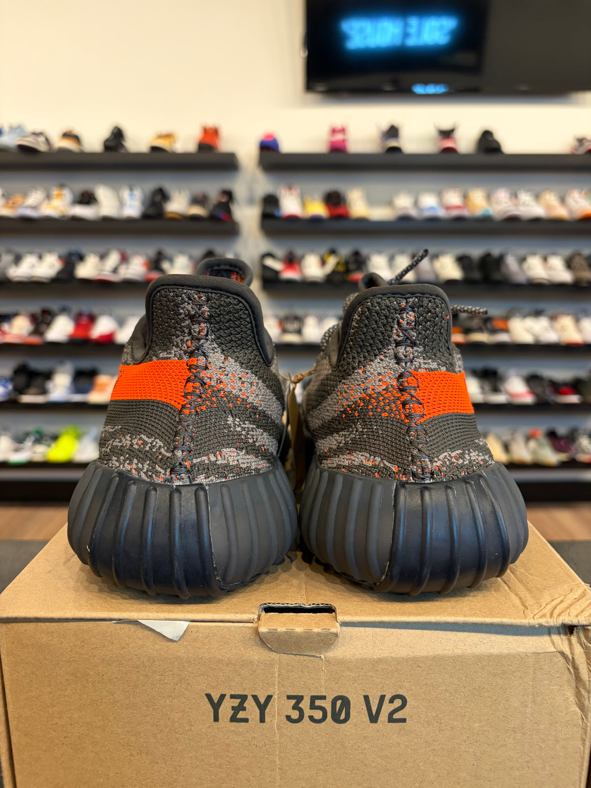 Yeezy 350 V2 Carbon Beluga Size 8.5 Brand New