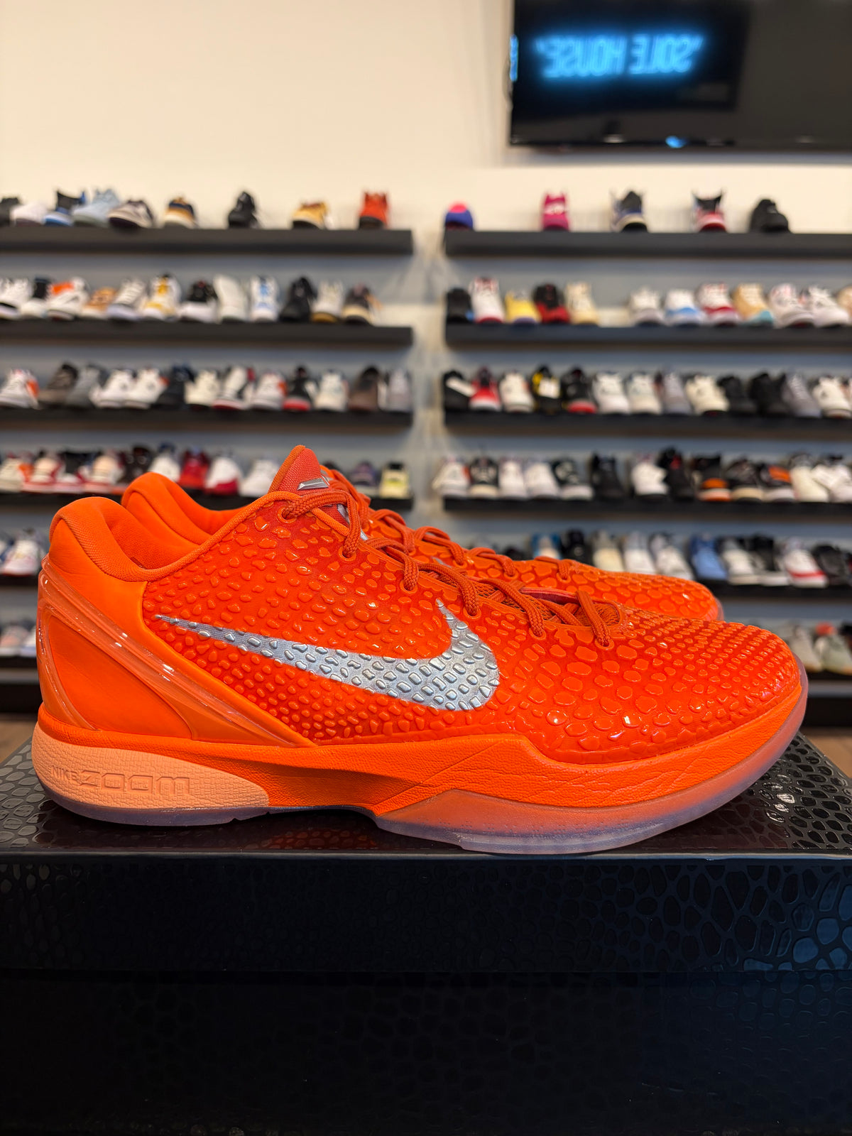 Nike Kobe 6 Protro Total Orange Size 12 Pre-Owned