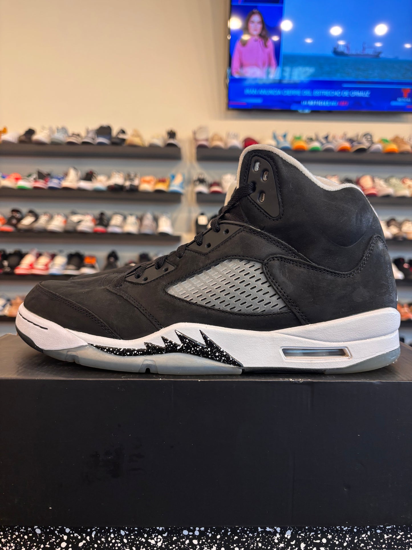 Jordan 5 Moonlight Oreo Size 11.5 Pre-Owned