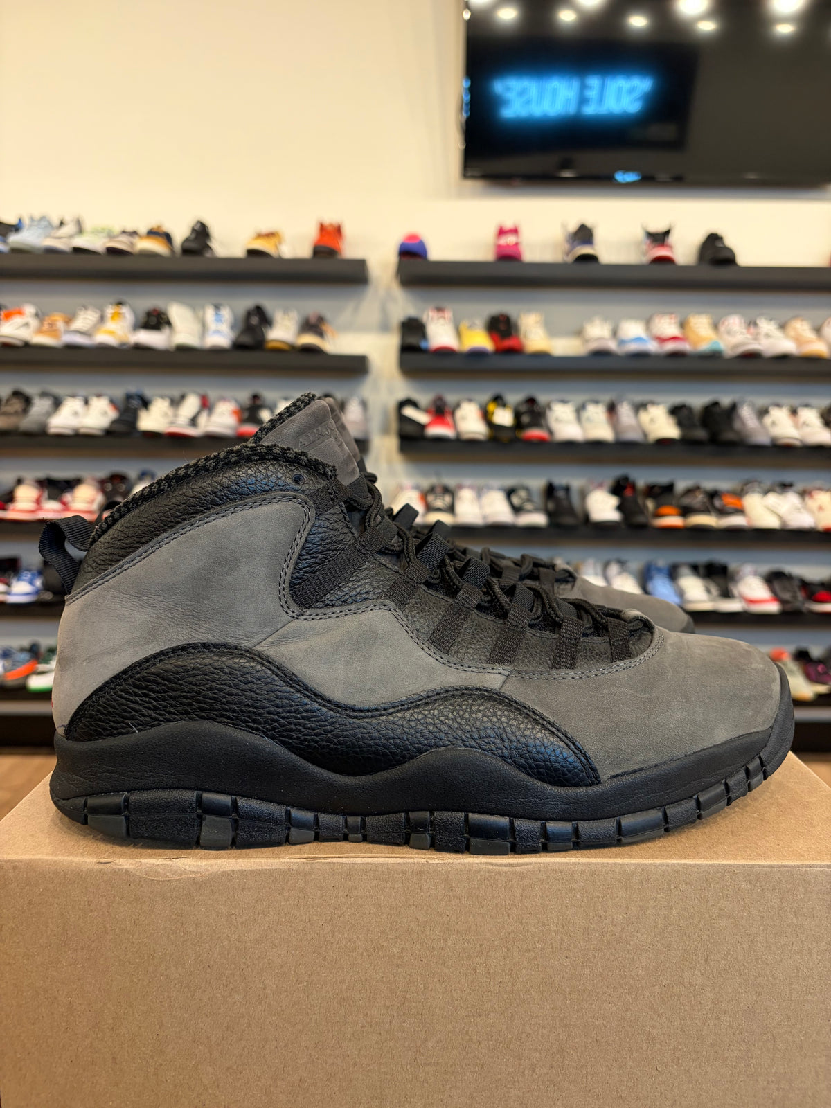Jordan 10 Shadow 2017 Size 13 Pre-Owned (No Box)