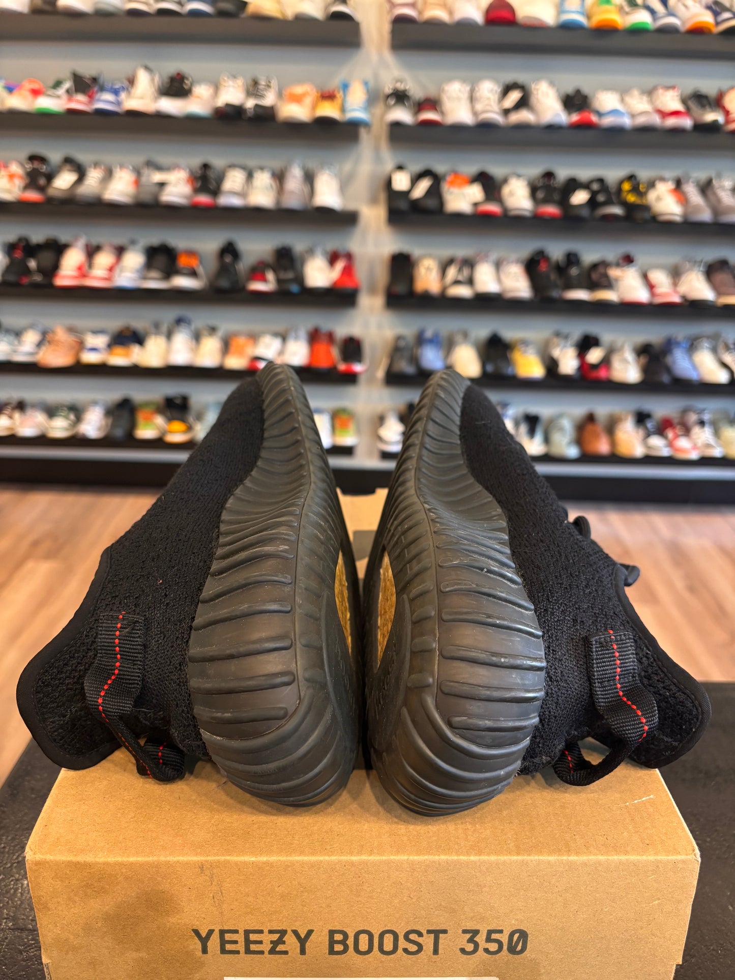 Yeezy 350 V2 Bred Size 10.5 Pre-Owned