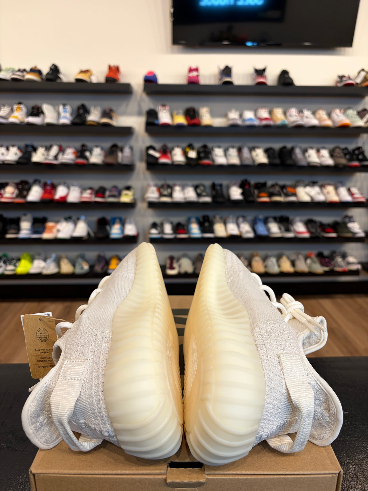 Yeezy 350 V2 Bone Size 11 Brand New