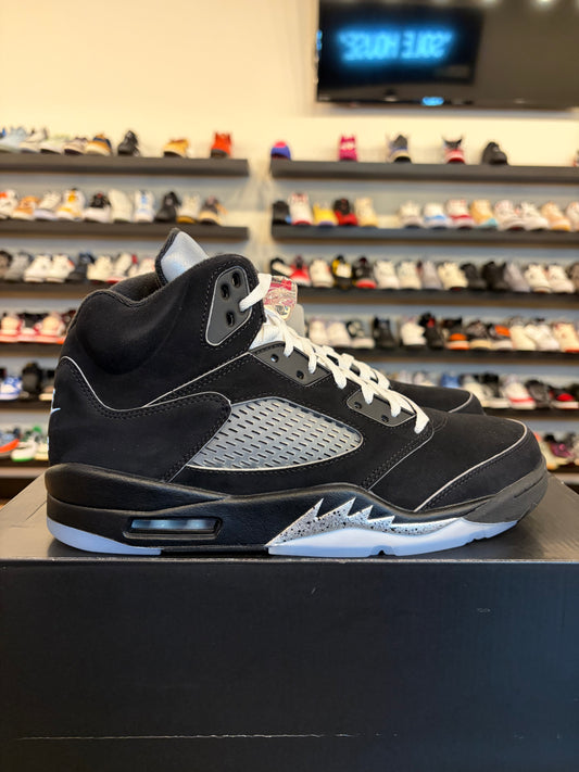Jordan 5 Reimagined Black Metallic Size 10.5 Brand New