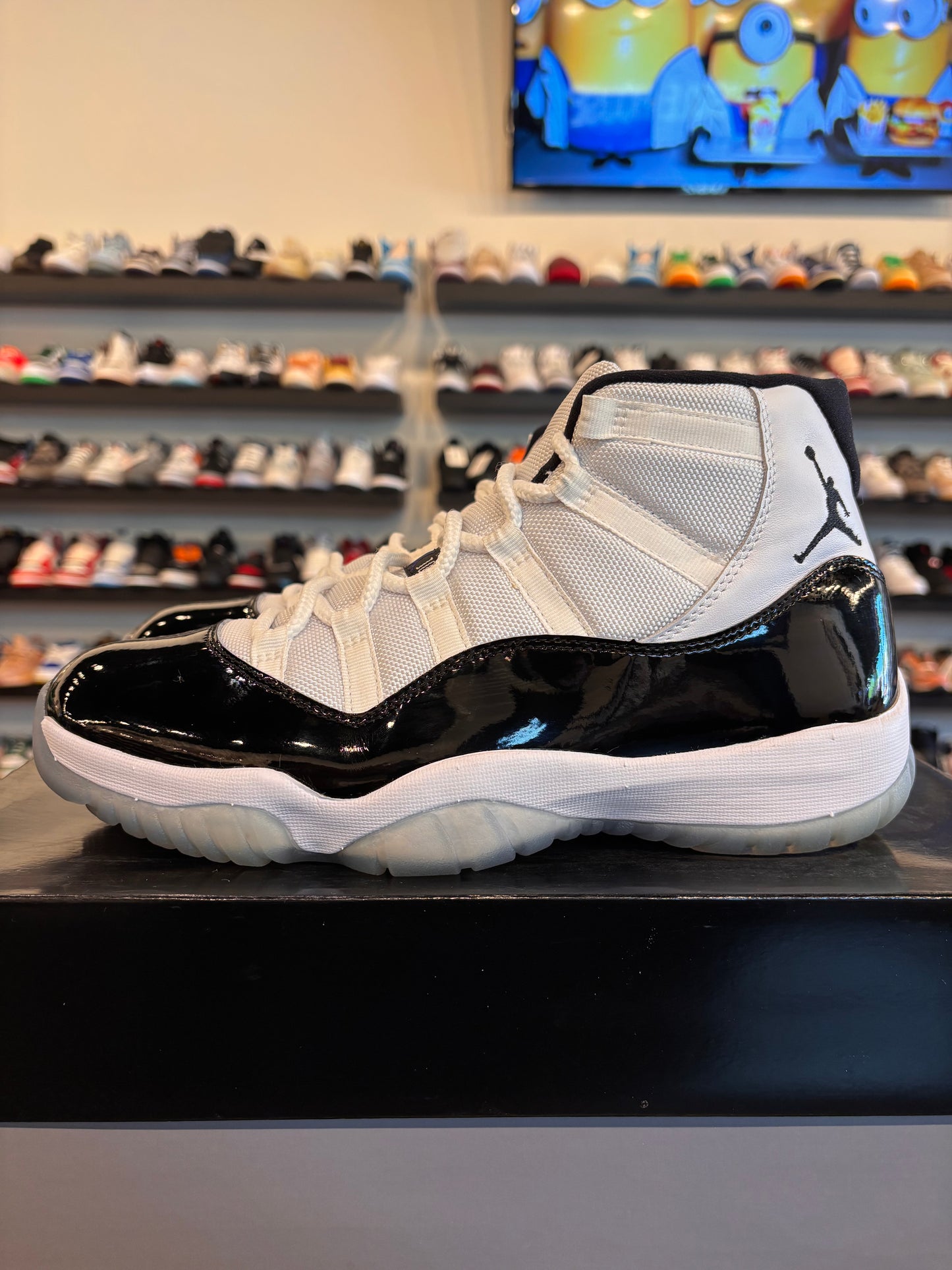 Jordan 11 Concord 2018 Size 9.5 Pre-Owned