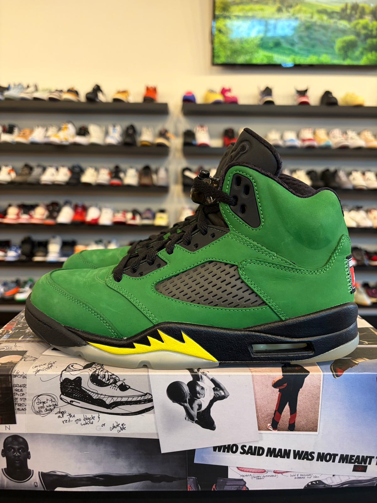 Jordan 5 Oregon Size 8 Pre-Owned