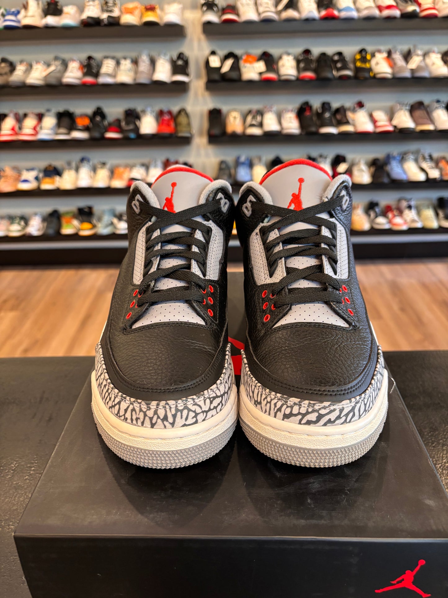 Jordan 3 Black Cement 2018 Size 9.5 Pre-Owned