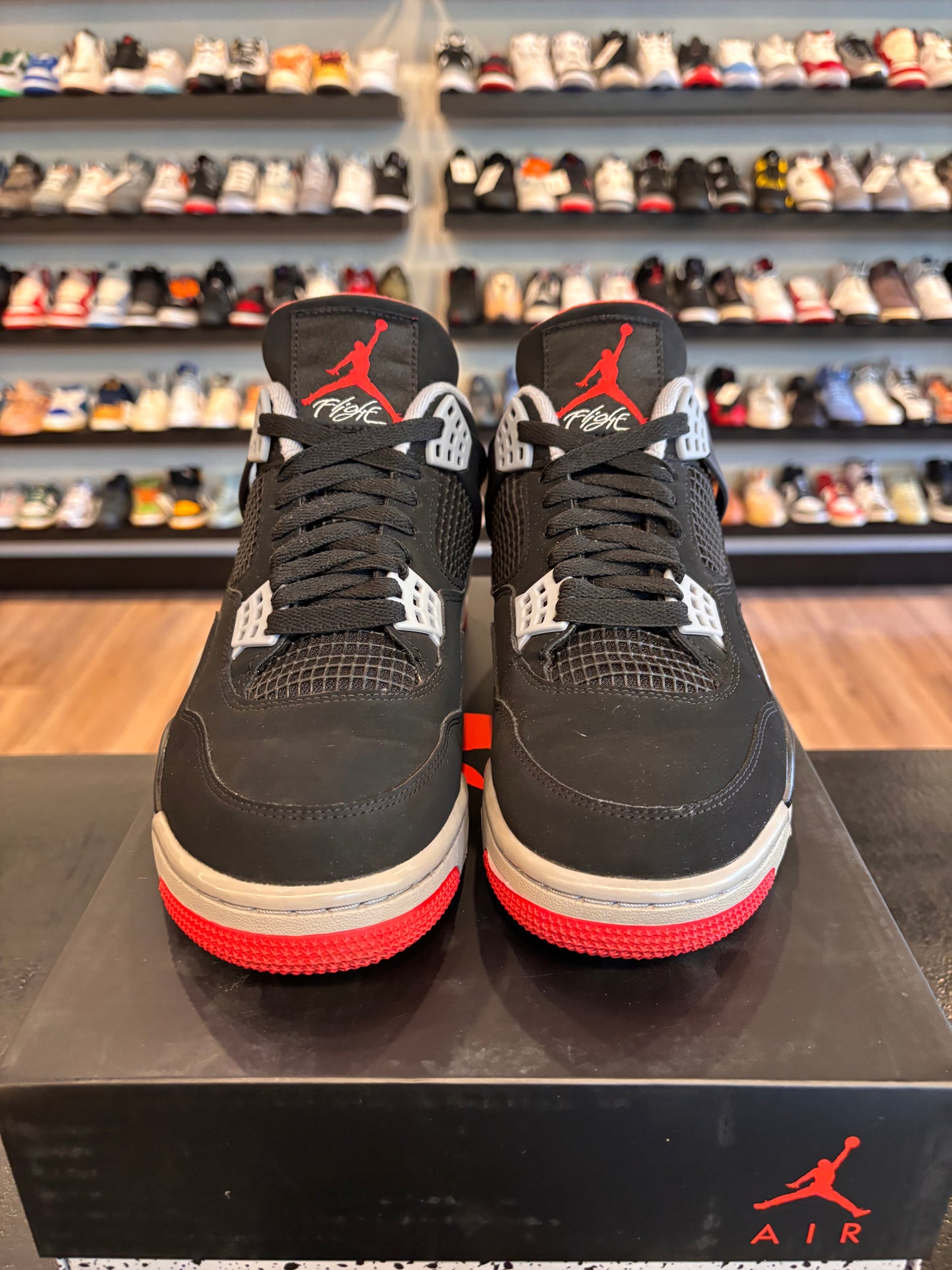 Jordan 4 Bred 2019 Size 9.5 Pre-Owned