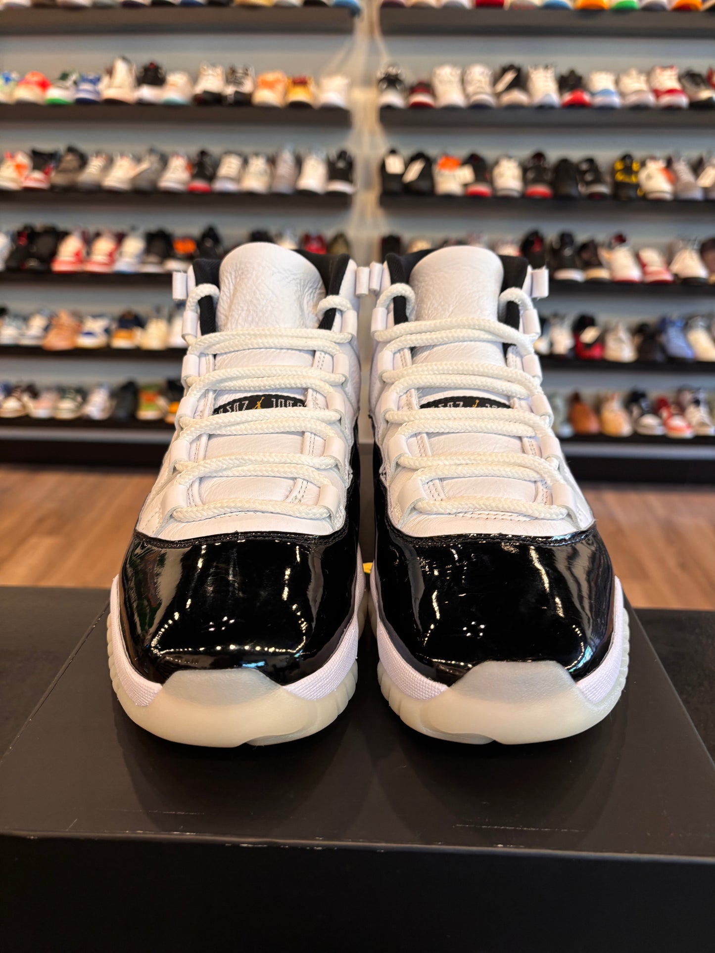Jordan 11 Gratitude Size 8 Pre-Owned