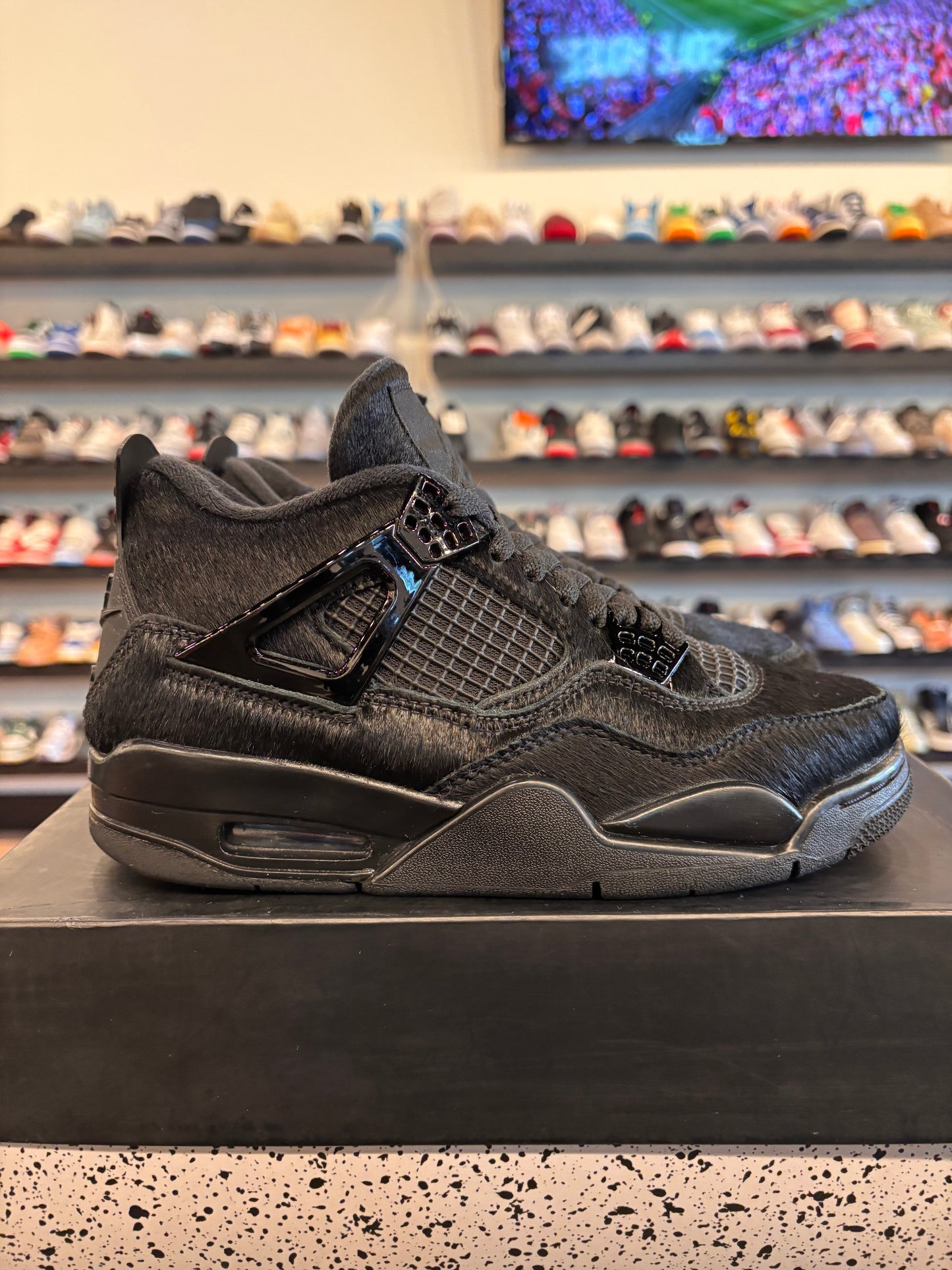 Jordan 4 Olivia Kim No Cover Size 5Y (6.5W) Pre-Owned