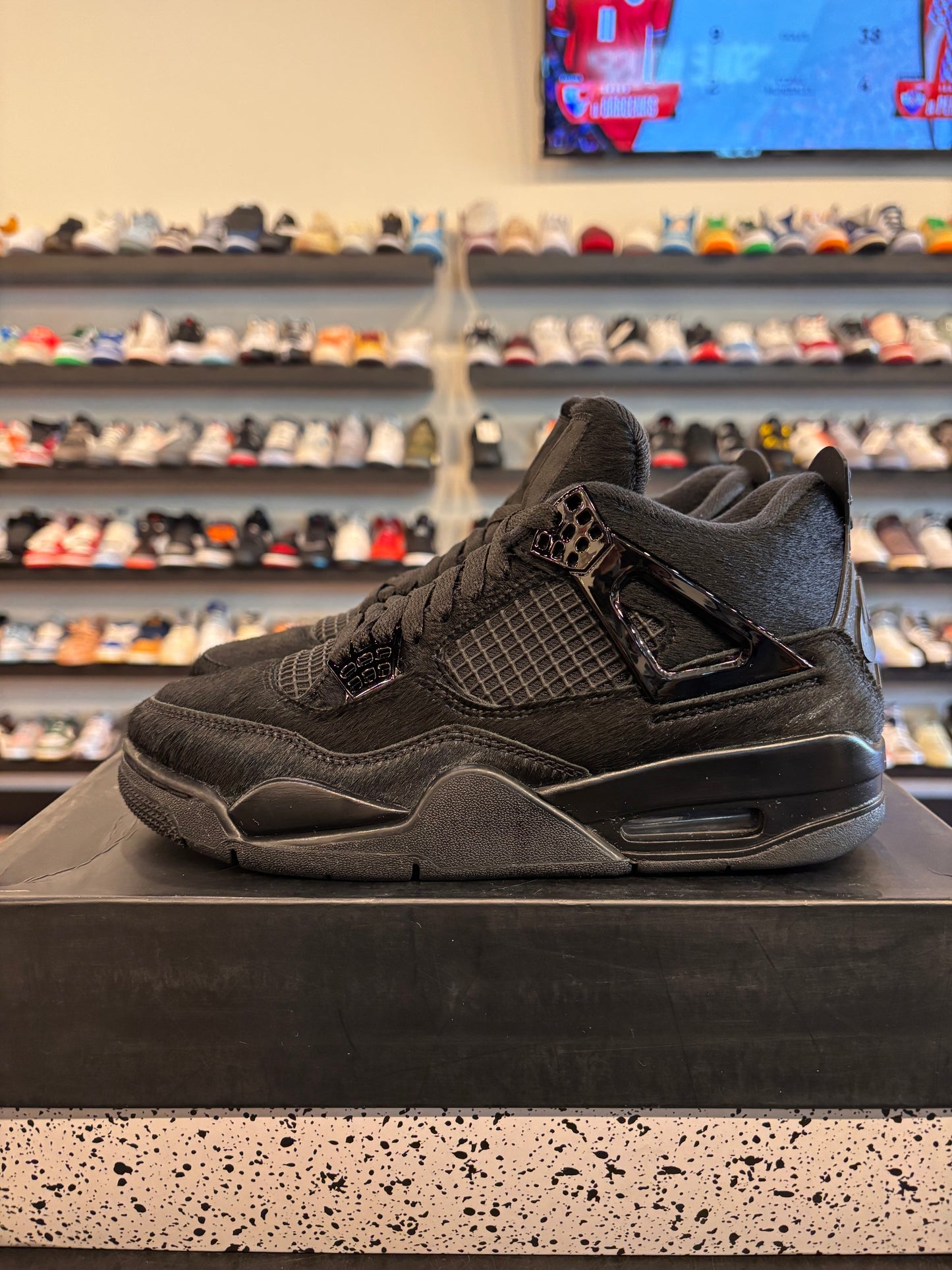 Jordan 4 Olivia Kim No Cover Size 5Y (6.5W) Pre-Owned