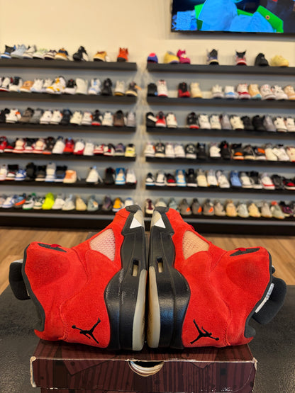 Jordan 5 Raging Bull Size 9 Pre-Owned
