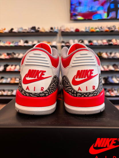 Jordan 3 Fire red 2022 Size 9.5 Pre-Owned