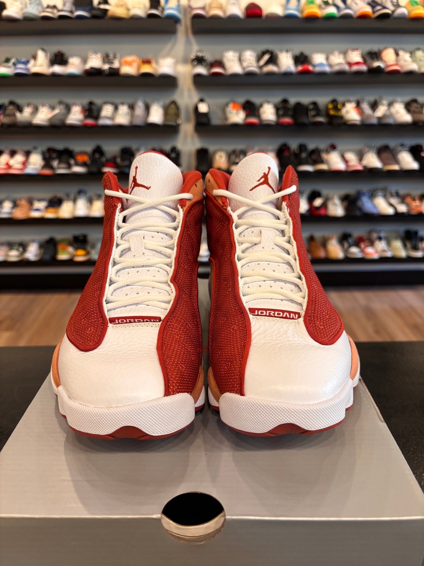 Jordan 13 Dune Red Size 8 Pre-Owned