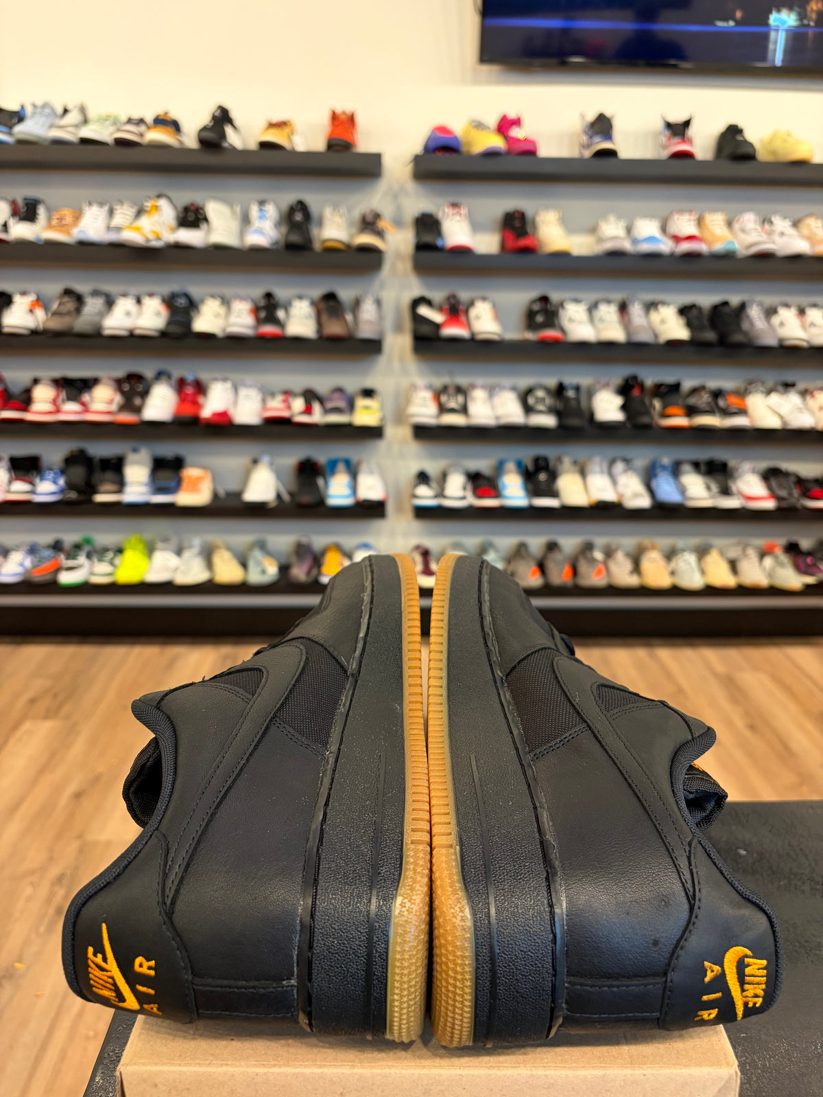 Nike Air Force 1 Low Gore-Tex Black Size 13 Pre-Owned (No Box)