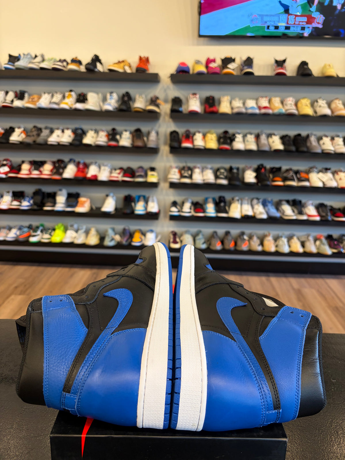 Jordan 1 Royal 2017 Size 12 Brand New