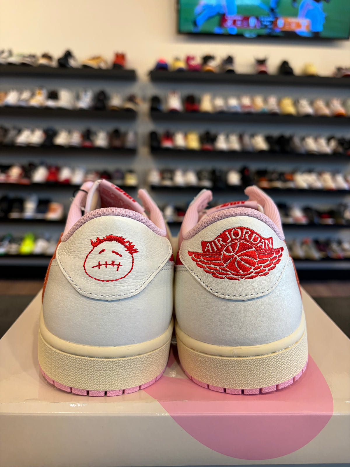 Jordan 1 Low Travis Scott Tropical Pink Size 13 Brand New