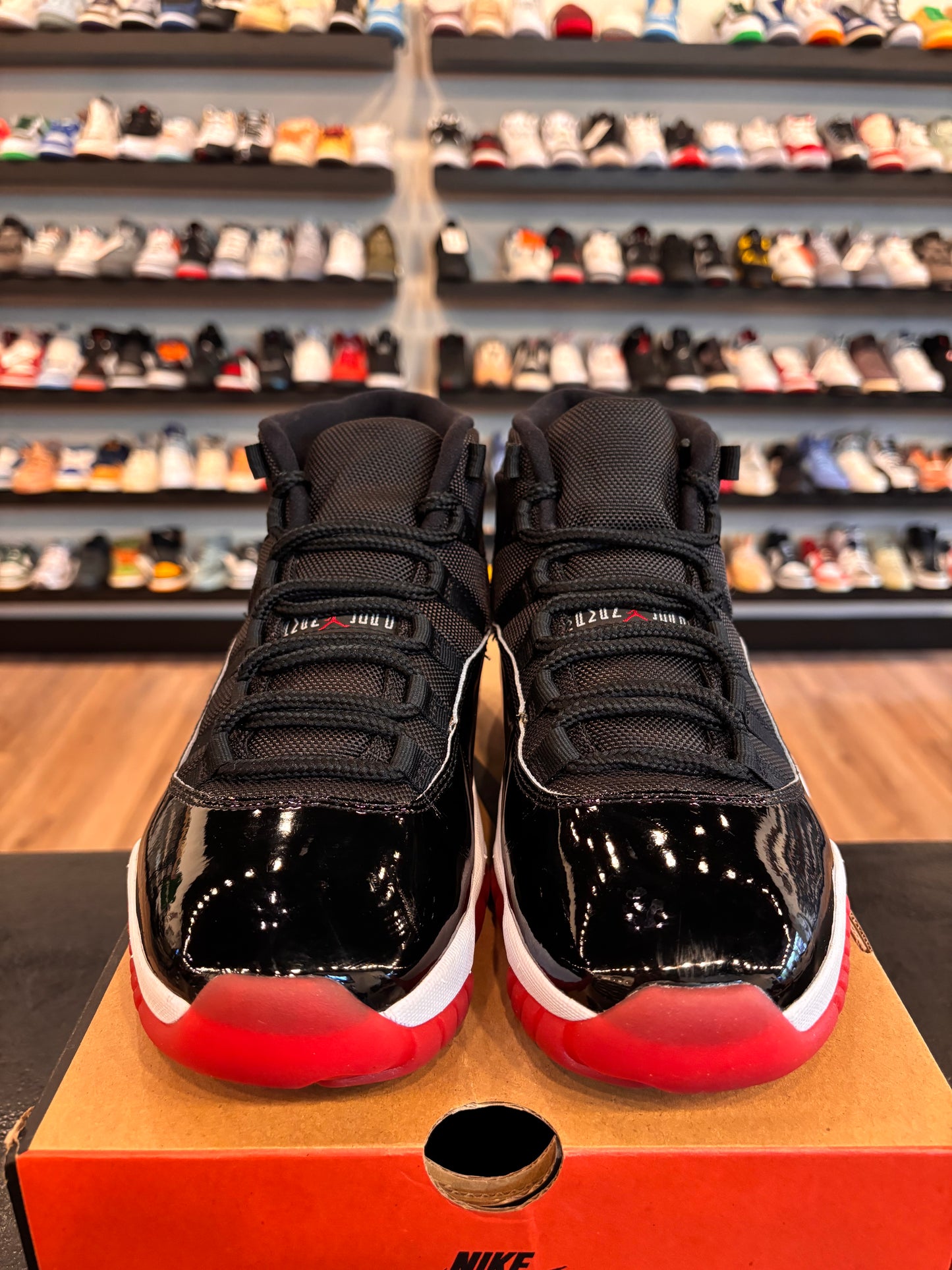 Jordan 11 Bred 2019 Size 8.5 Pre-Owned