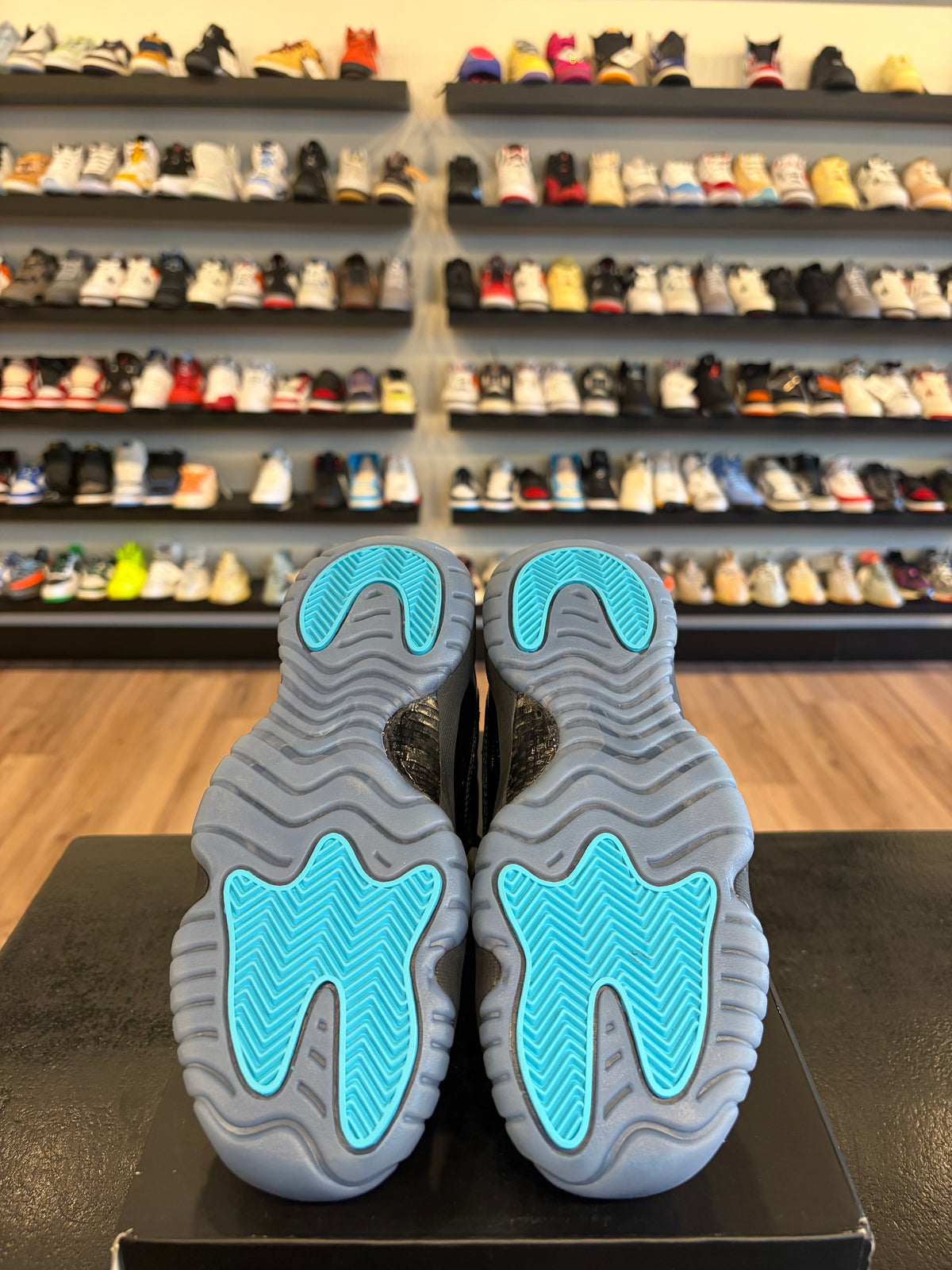 Jordan 11 Gamma 2025 Size 5.5Y (7W) Brand New