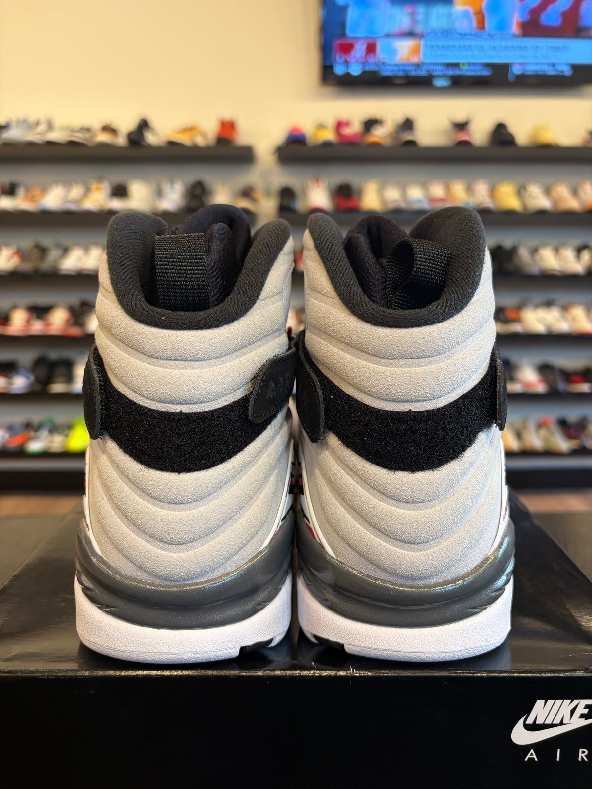Jordan 8 Bugs Bunny 2025 Size 12 Brand New