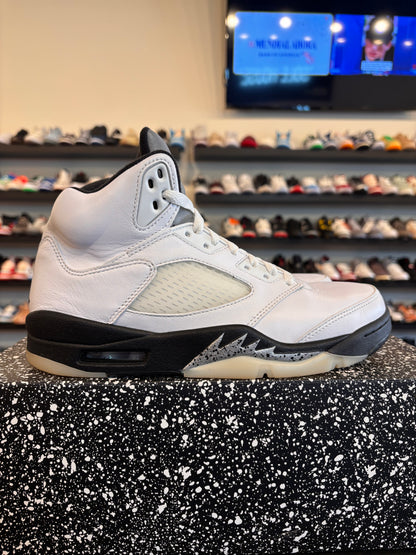 Jordan 5 Reverse Metallic Size 8 Pre-Owned