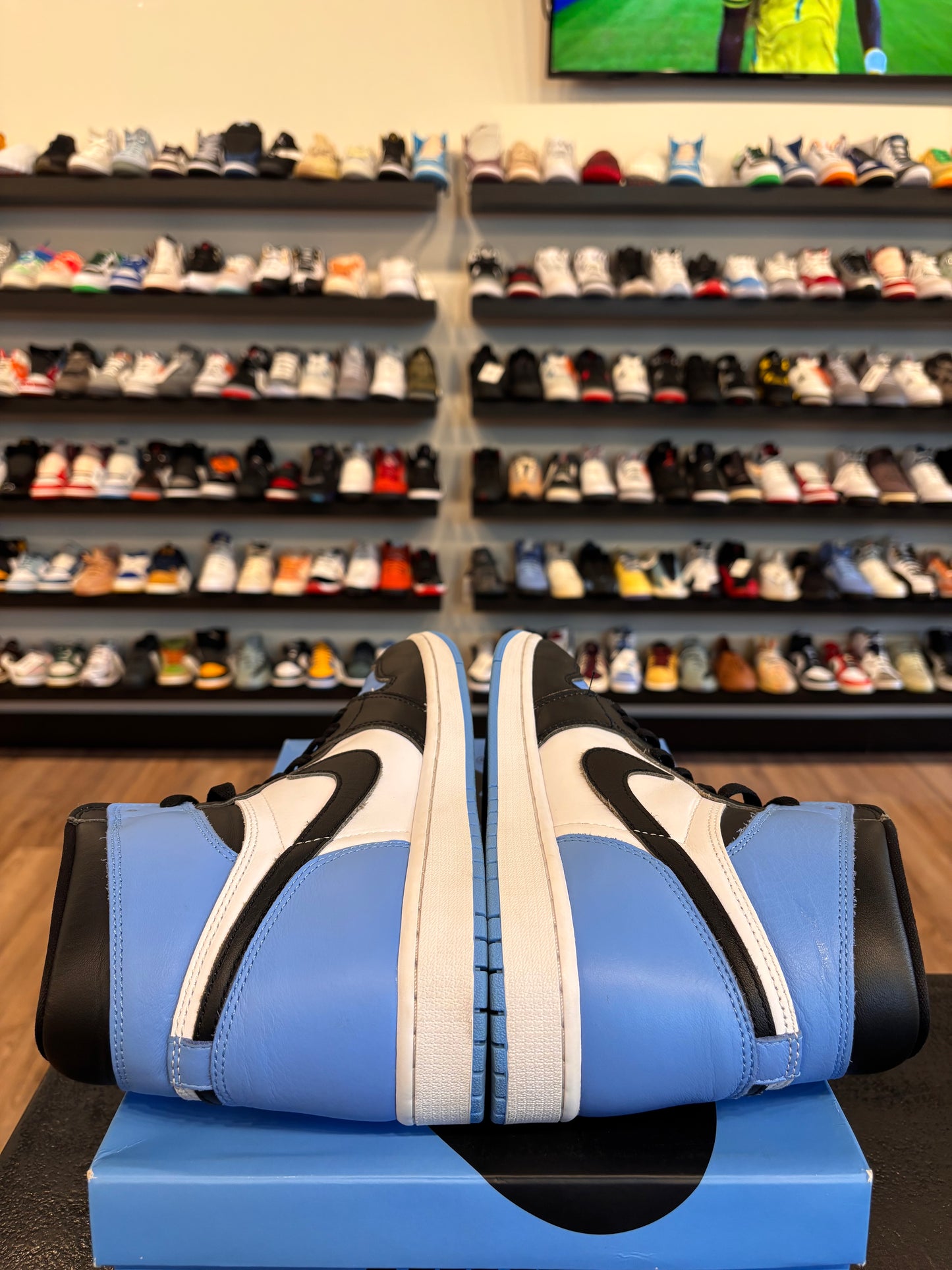Jordan 1 UNC Toe Size 11 Pre-Owned