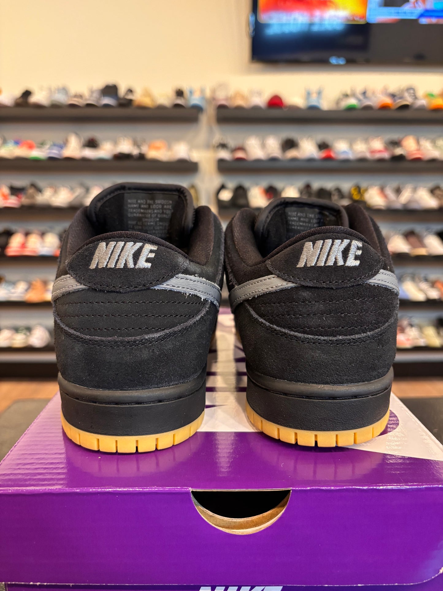 Nike SB Dunk Low Black Fog Size 8 Pre-Owned
