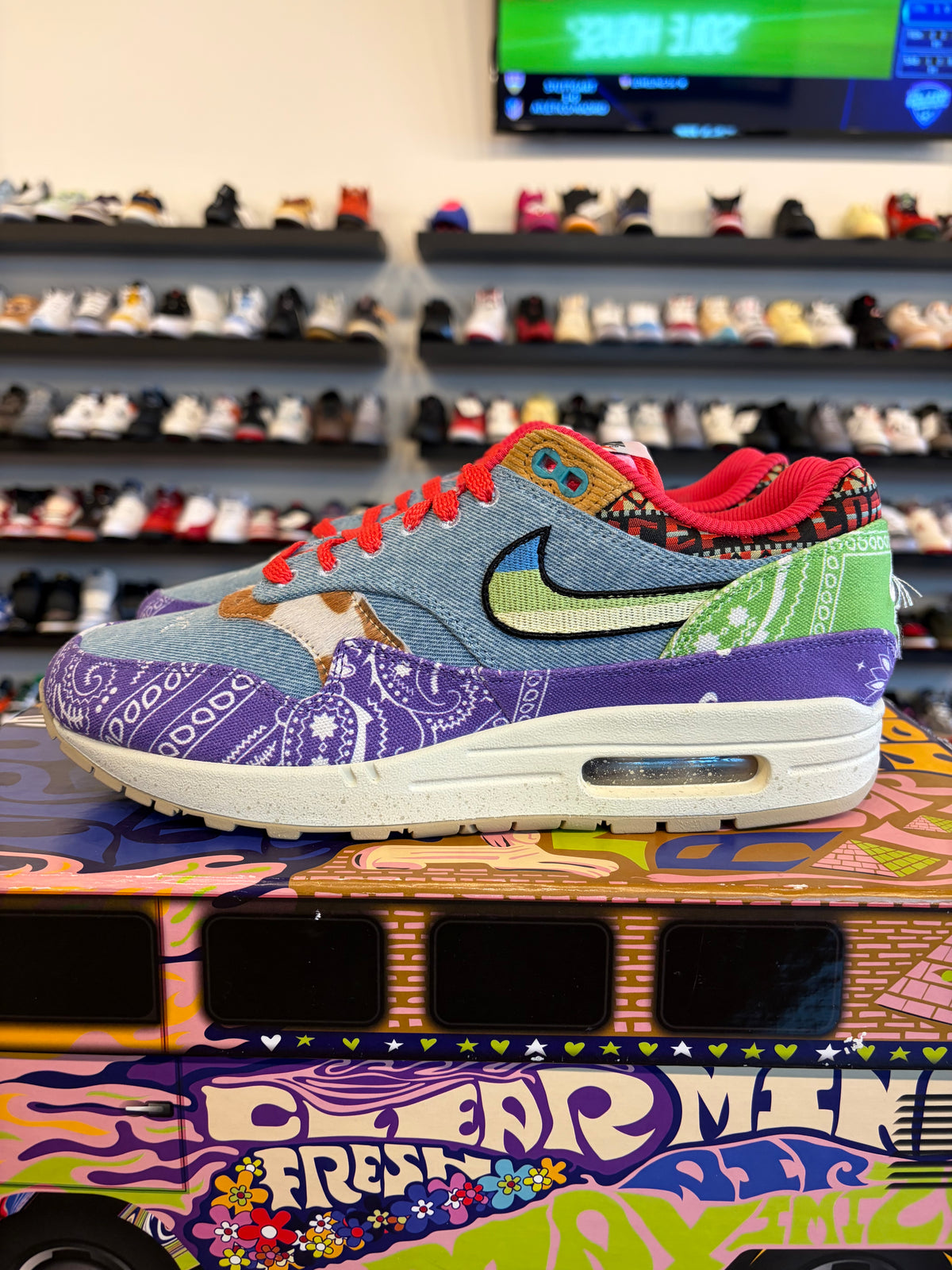Nike Air Max 1 Concepts Far Out (Special Box) Size 10 Brand New