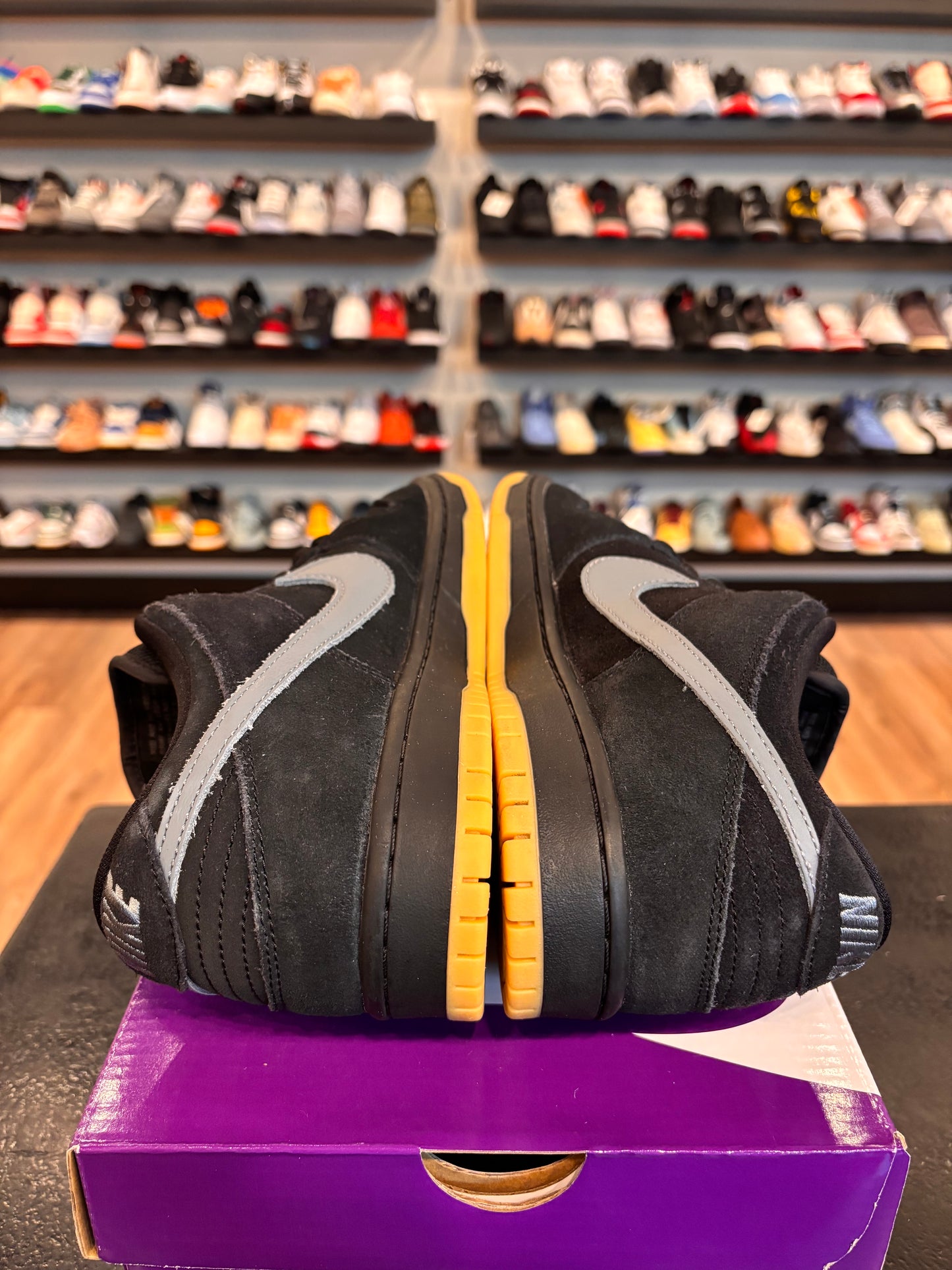 Nike SB Dunk Low Black Fog Size 8 Pre-Owned