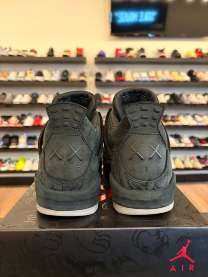 Jordan 4 Kaws Black Size 10 Pre-Owned