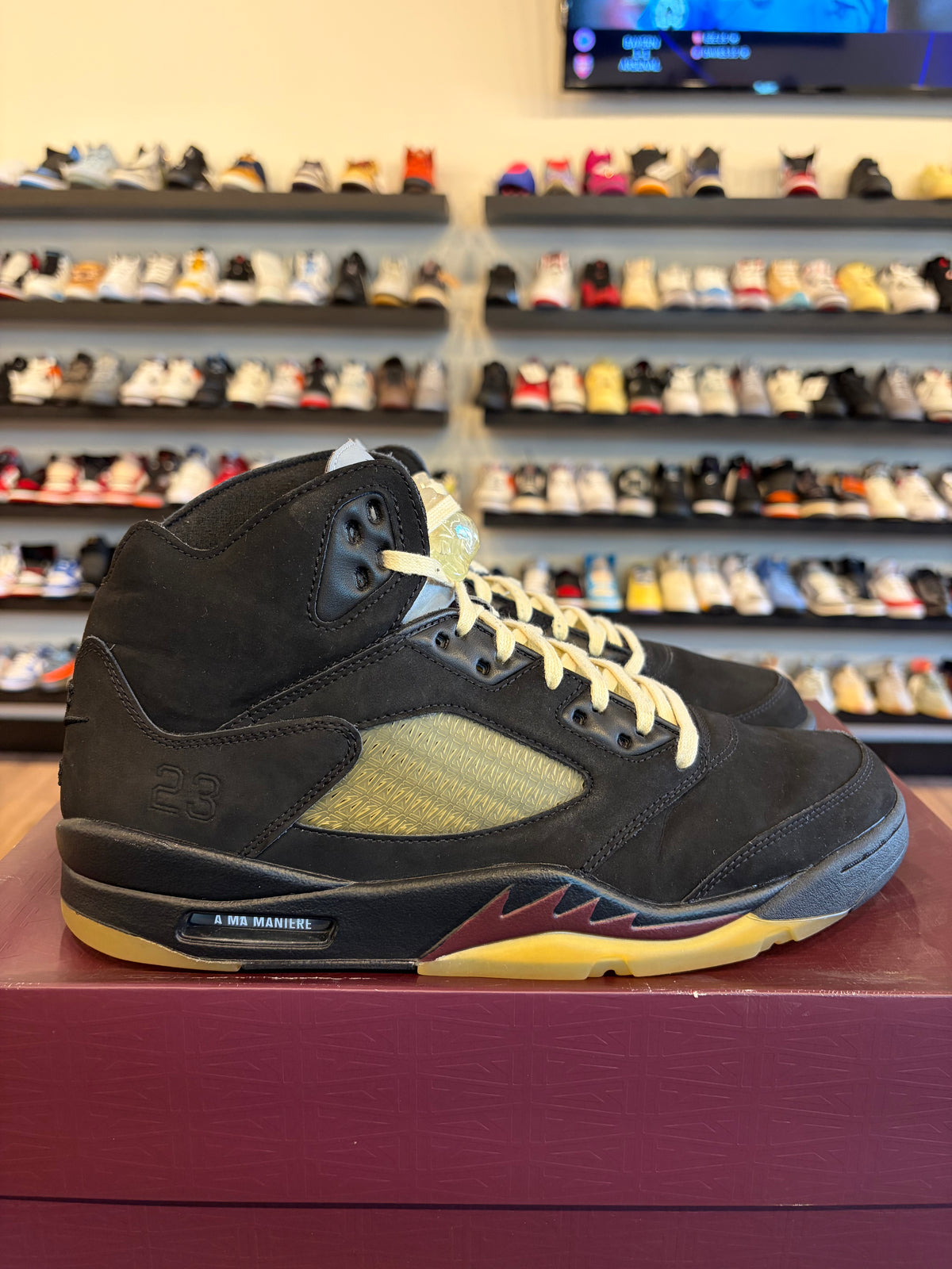 Jordan 5 A Ma Maniere Dusk Size 11 Pre-Owned