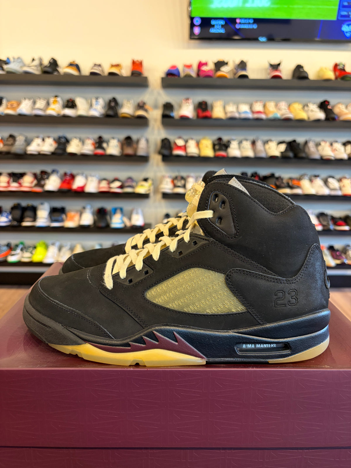 Jordan 5 A Ma Maniere Dusk Size 11 Pre-Owned