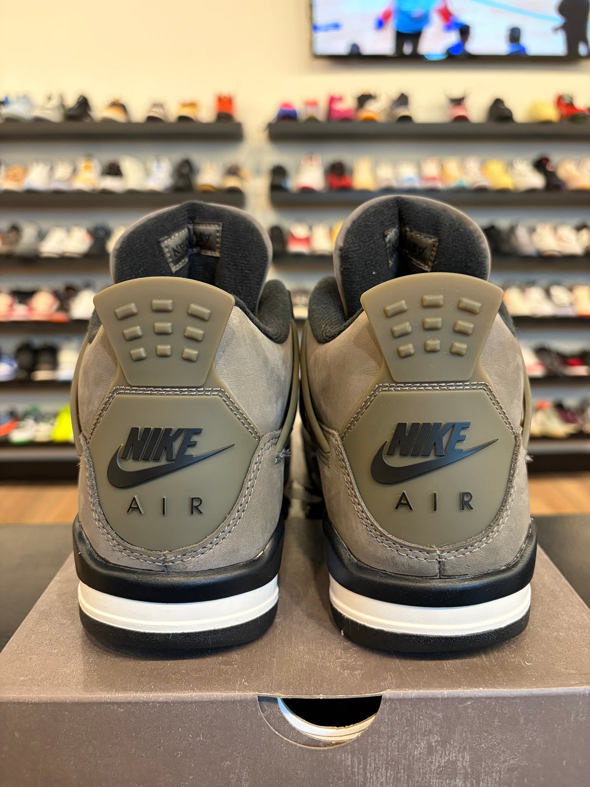 Jordan 4 Cave Stone Size 7Y (8.5W) Pre-Owned
