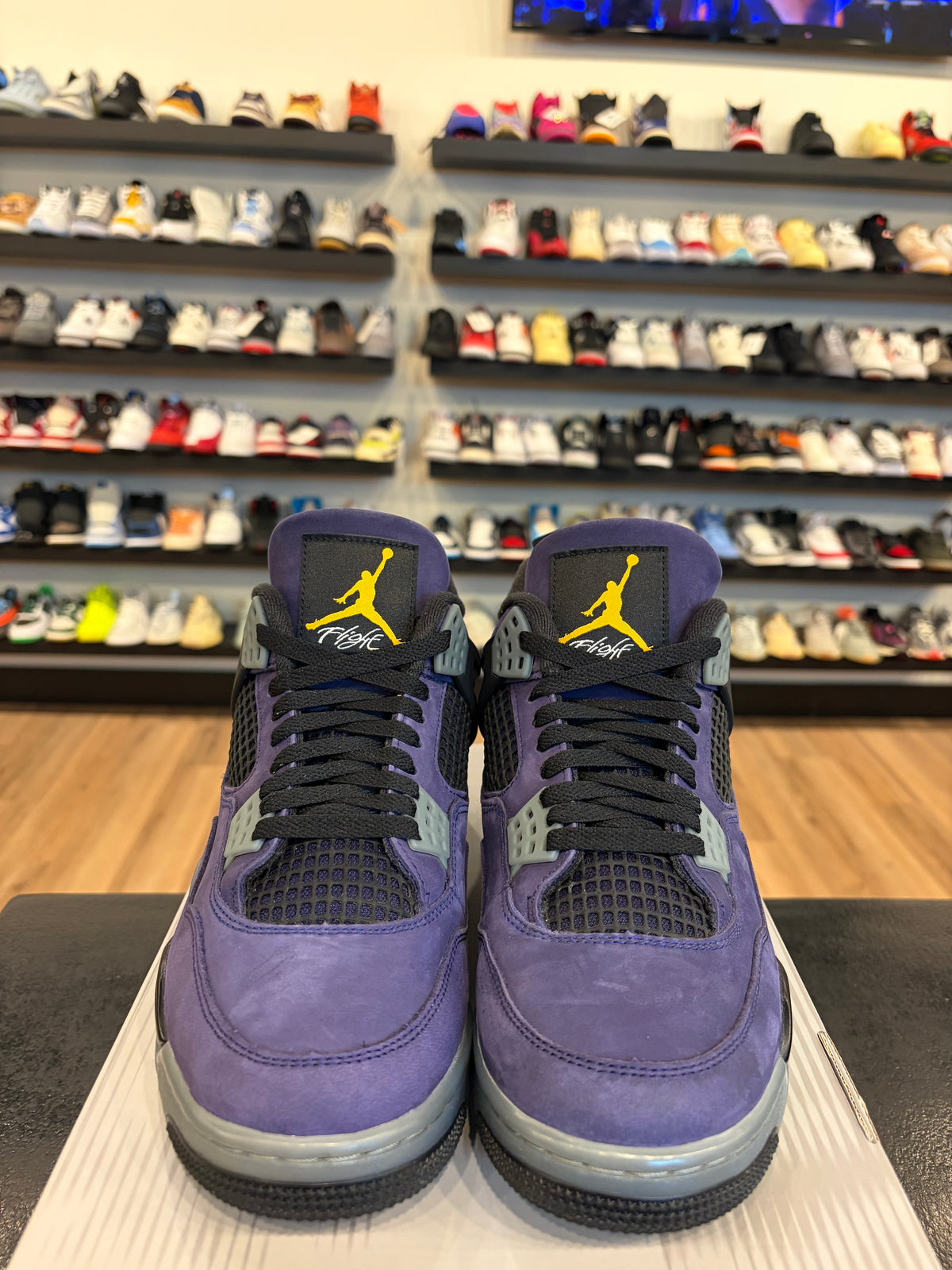 Jordan 4 Lakers Size 10 Pre-Owned