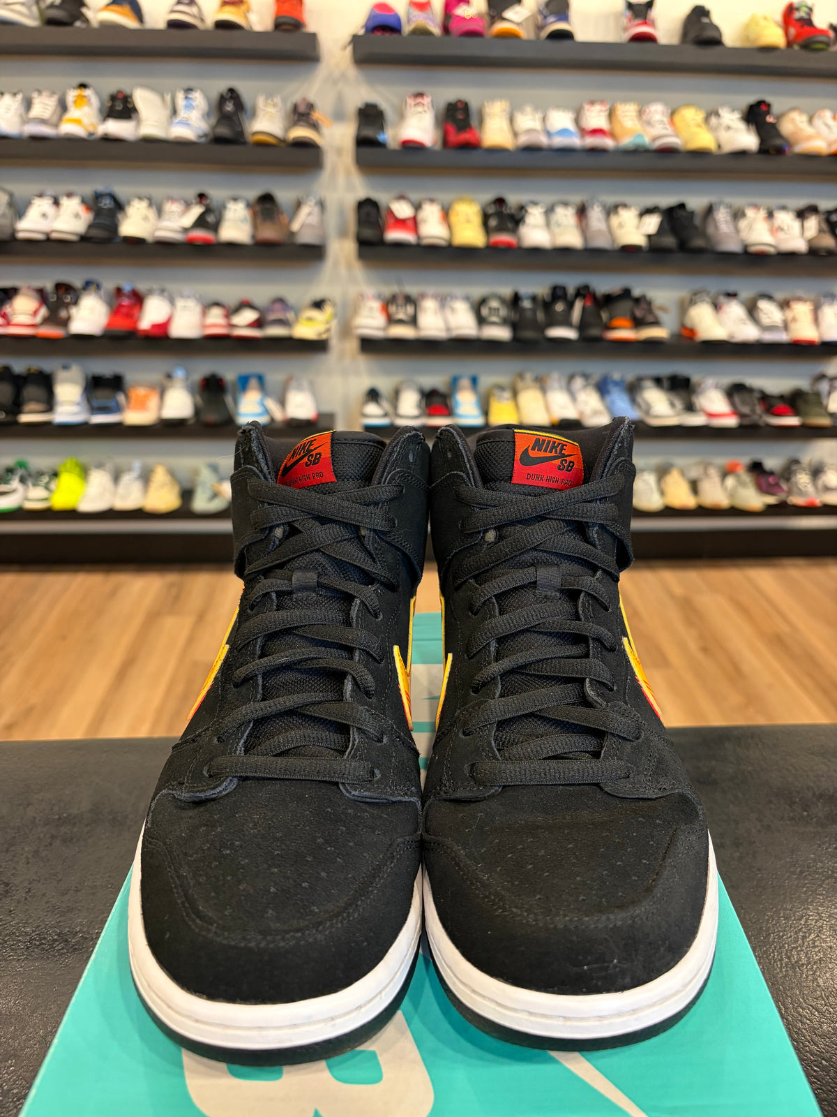 Nike SB Dunk High Truck It Size 11.5 Pre-Owned