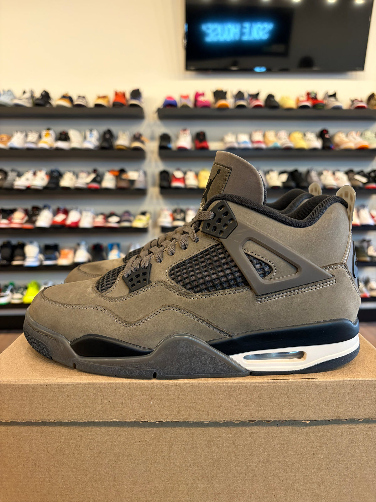 Jordan 4 Cavestone Size 12 Pre-Owned (No Box)