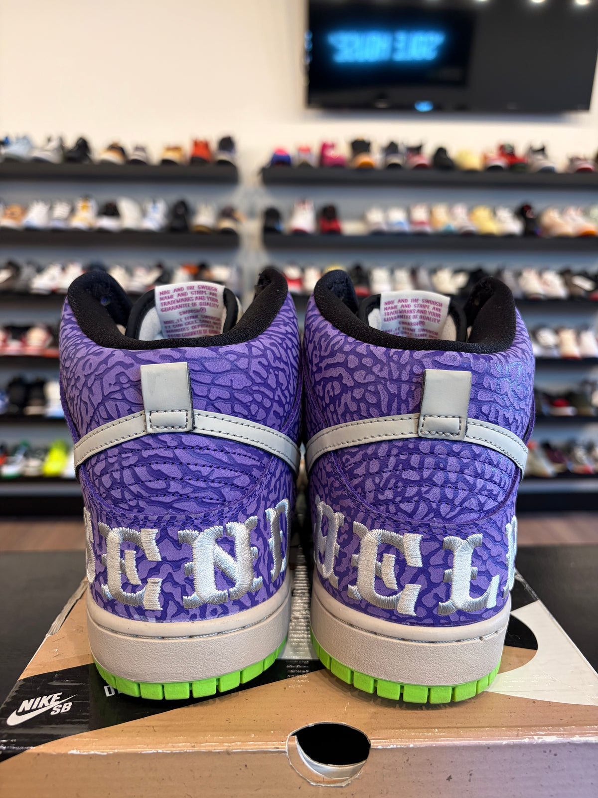 Nike SB Dunk High Send Help 2 Size 11.5 Pre-Owned