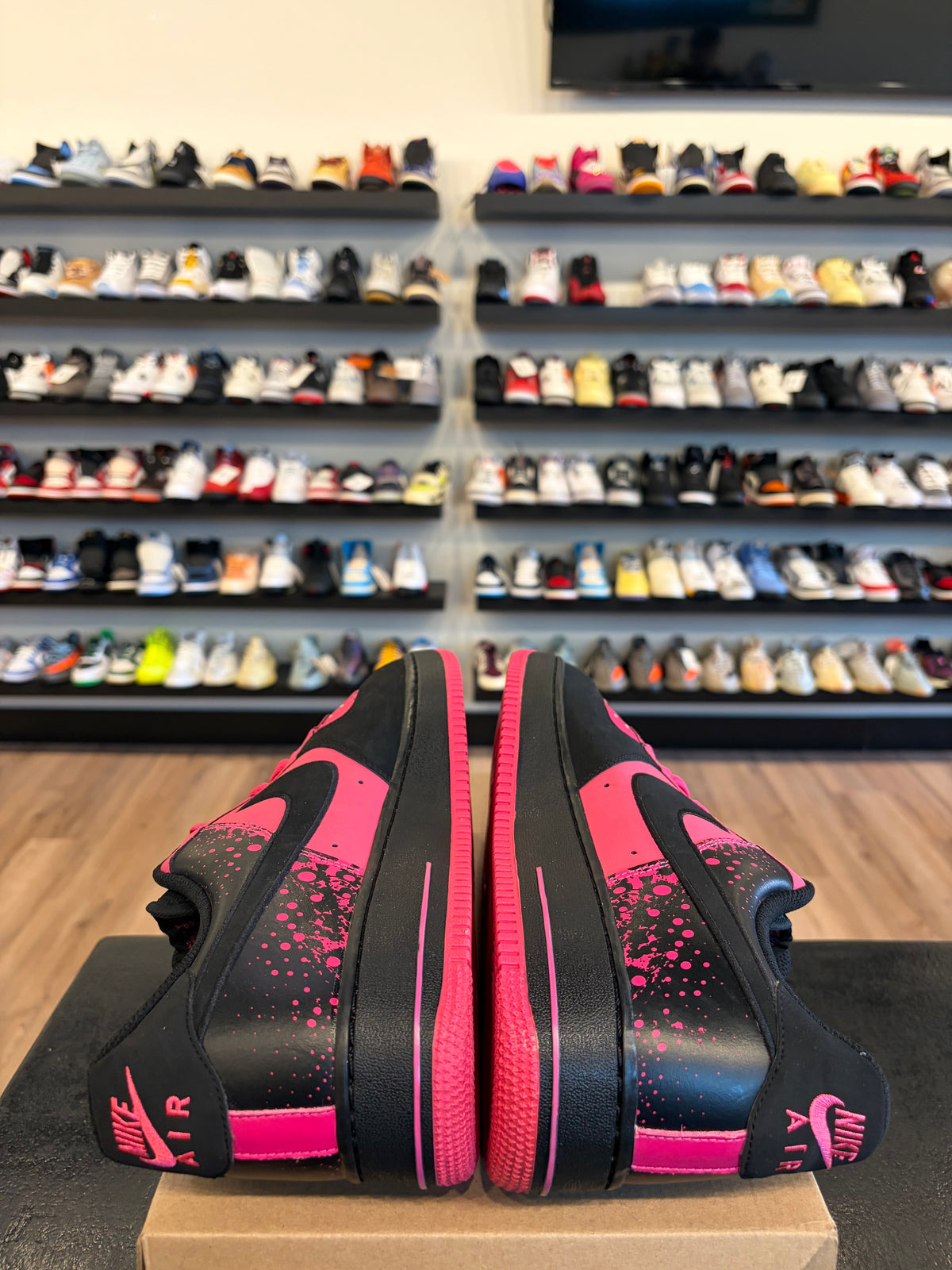 Nike Air Force 1 Low Pink Splatter Size 13 Pre-Owned (No Box)