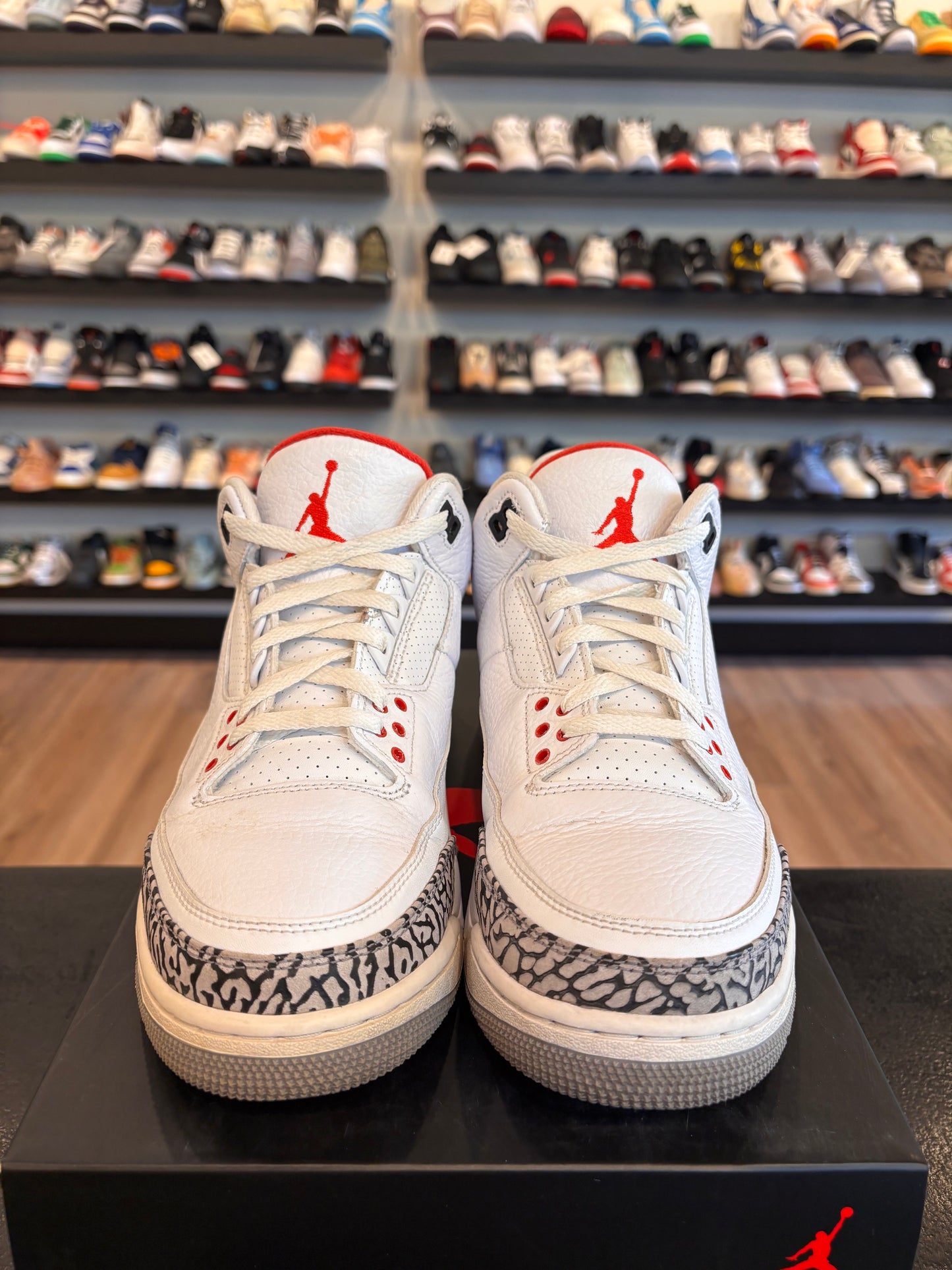 Jordan 3 Hall Of Fame Katrina Size 9.5 Pre-Owned