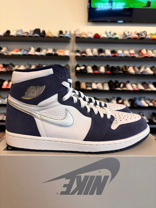 Jordan 1 Midnight Navy Size 10.5 Pre-Owned (Half Box)