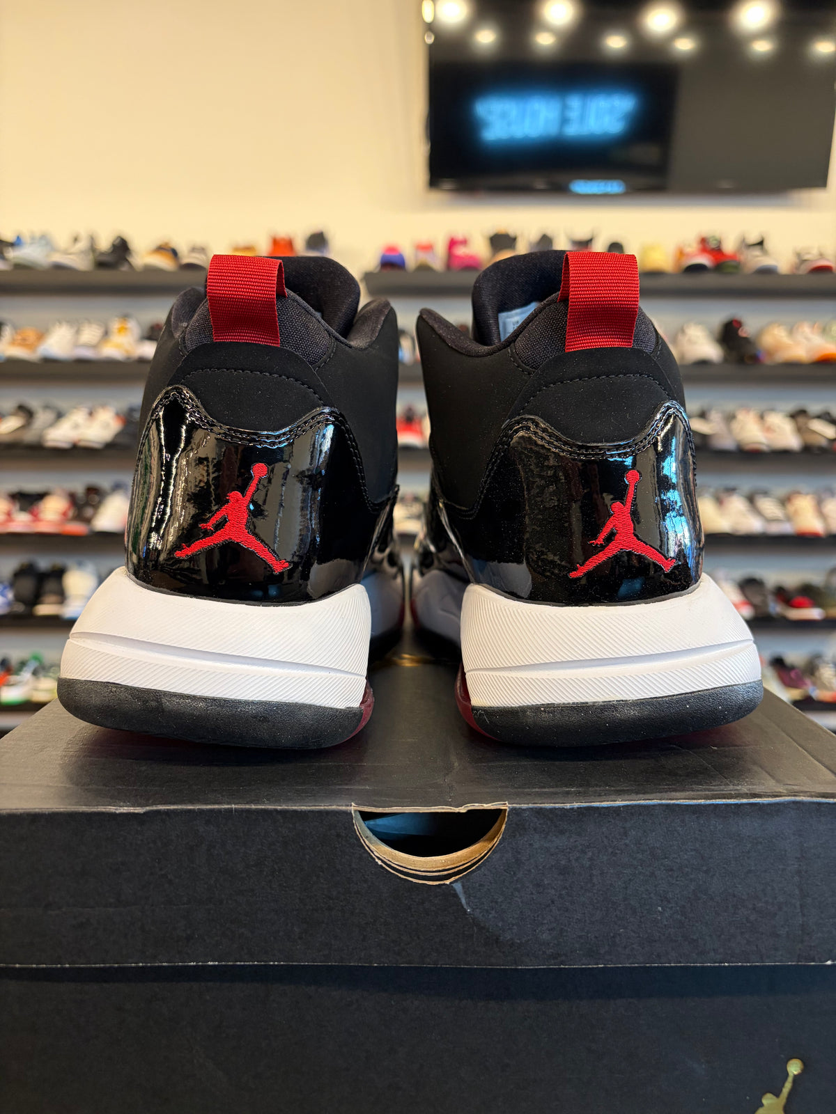 Jordan Maxin 200 Size 12 Brand New