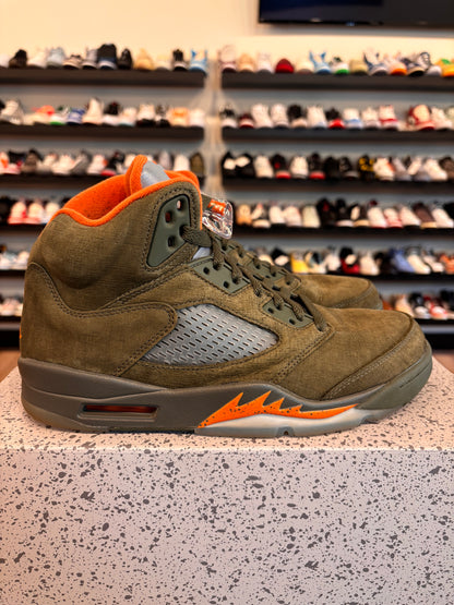 Jordan 5 Olive Size 8 Pre-Owned