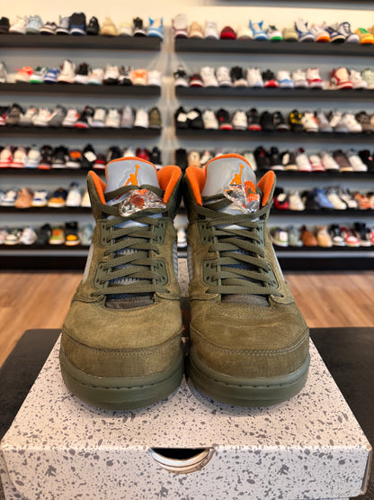Jordan 5 Olive Size 8 Pre-Owned