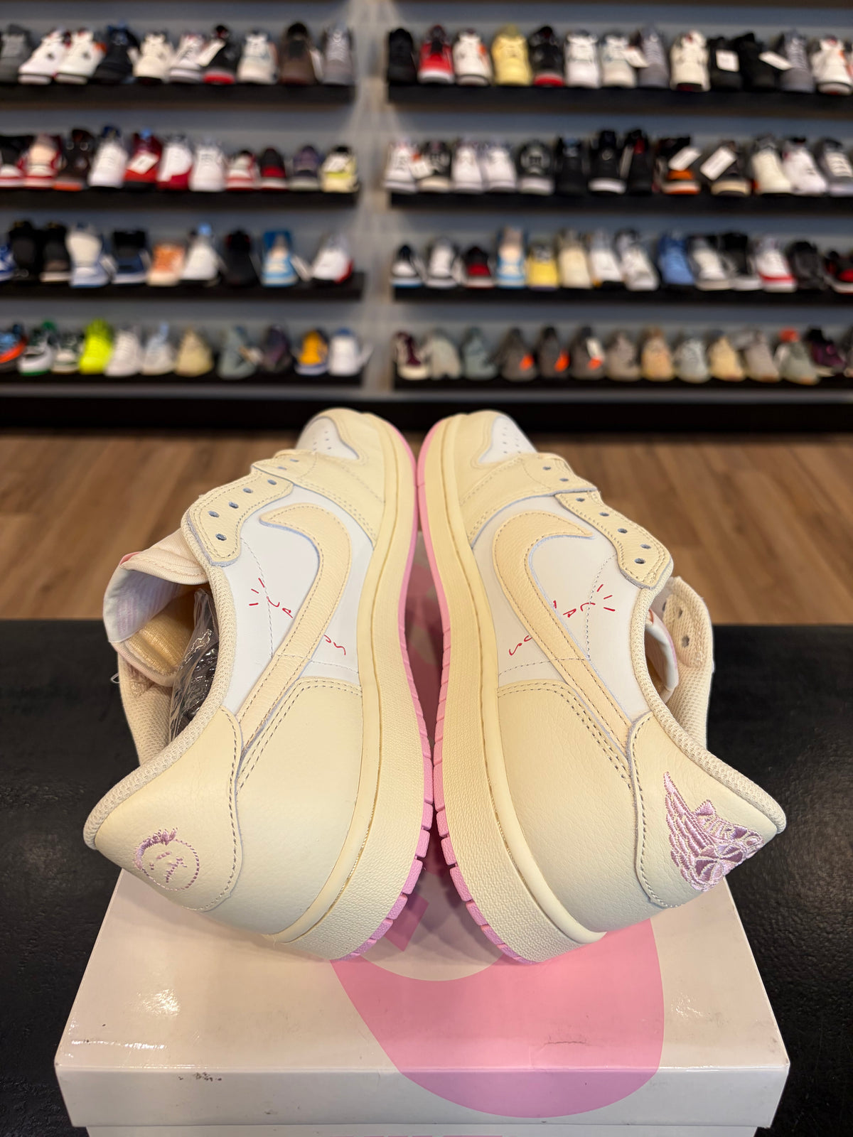 Jordan 1 Low Travis Scott Shy Pink Size 11 Brand New